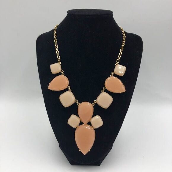 Kate Spade Chunky Statement Necklace Peach and Cream Gold Tone Link Chain - Picture 3 of 11